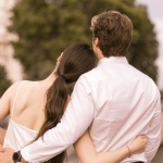 Quand la peur de perdre l’autre s’invite dans le couple : clés pour retrouver confiance et sérénité