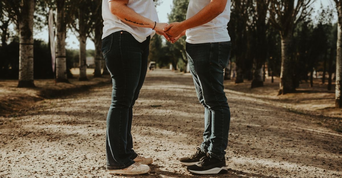 À partir de quand peut-on vraiment se dire en couple ? Les signes qui ne trompent pas