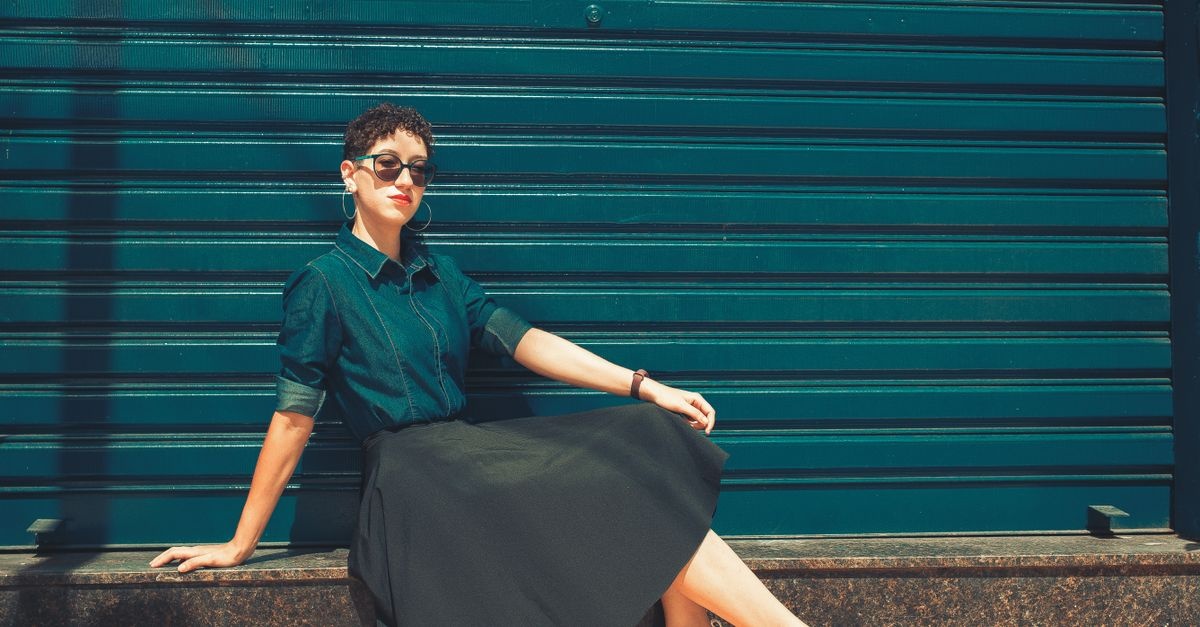 Avec une jupe midi, quelles chaussures choisir ? Idées chic pour sublimer votre silhouette
