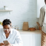 Faut-il bloquer son ex ? Le bon moment et les bonnes raisons pour tourner la page