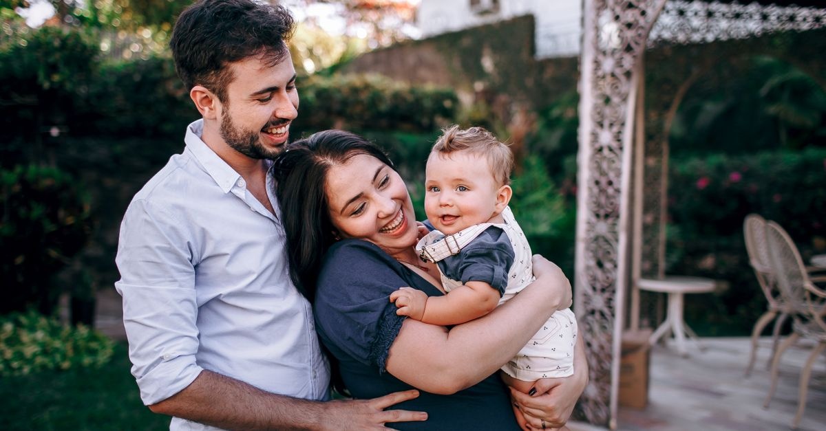 Garde d’enfants : crèche ou grands-parents, quelle option choisir pour votre famille ?