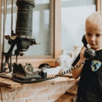 Comment aborder la guerre avec les enfants : des mots justes pour les rassurer et les aider à comprendre