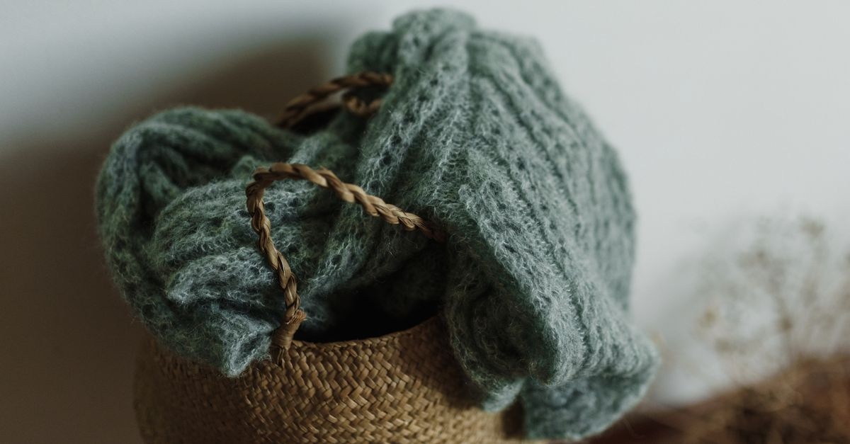 Adieu les pulls en laine froissés : 10 astuces élégantes pour les ranger et les garder impeccables