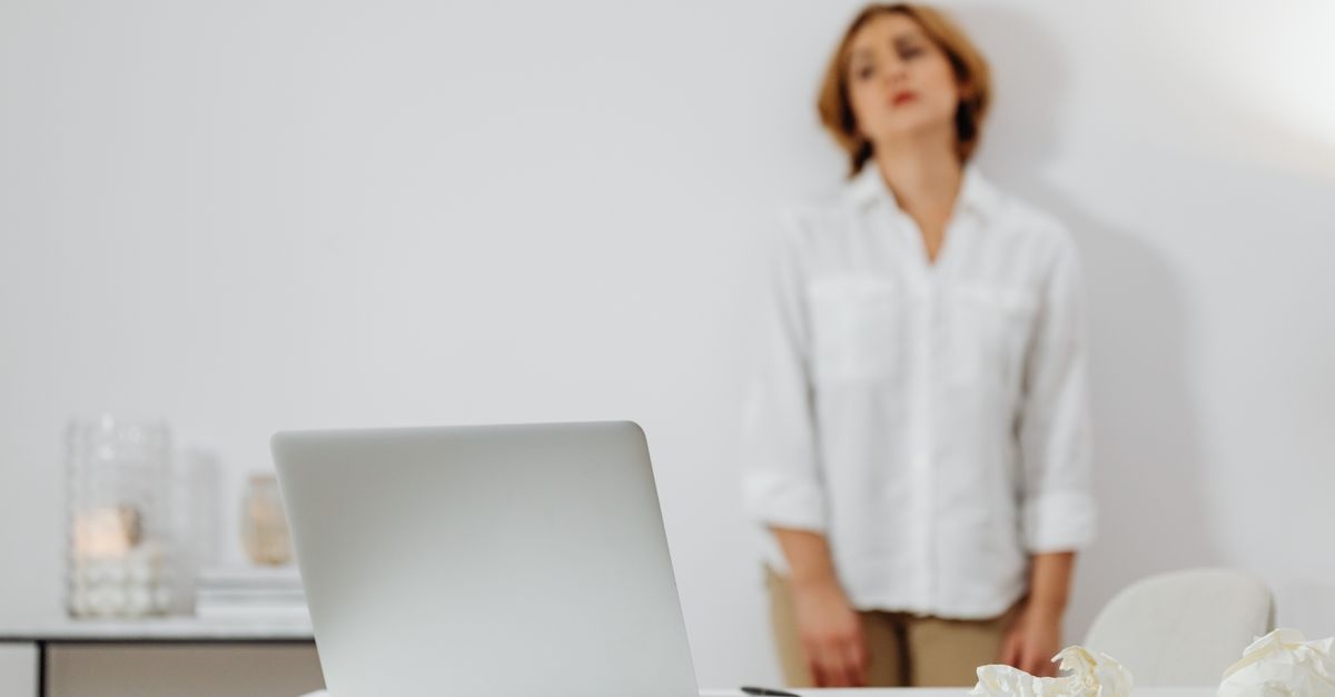 Quand l’épuisement s’installe : reconnaître les signes du burn-out chez les femmes avant le point de rupture