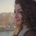 Des boucles définies et impeccables : dites adieu aux frisottis